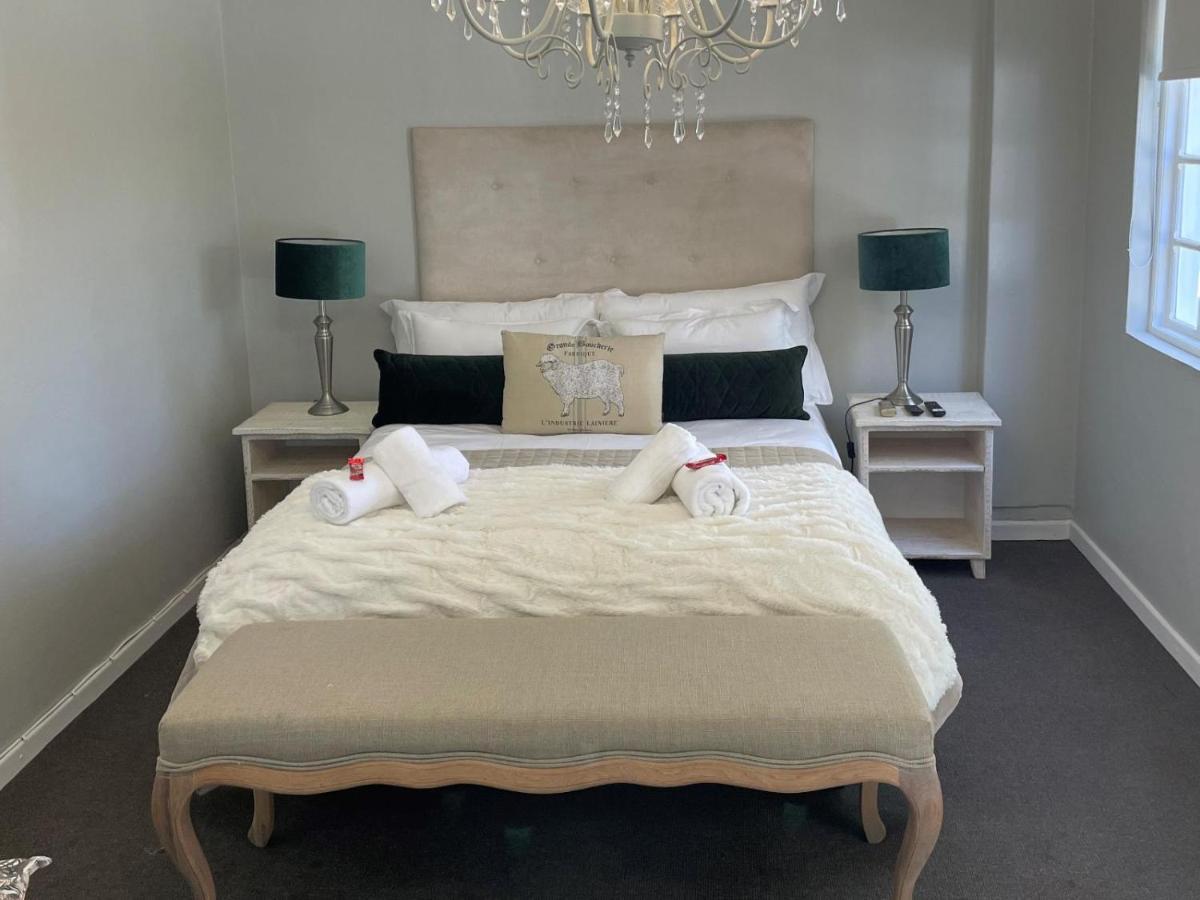 La Belle Guest House Bloemfontein Bilik gambar